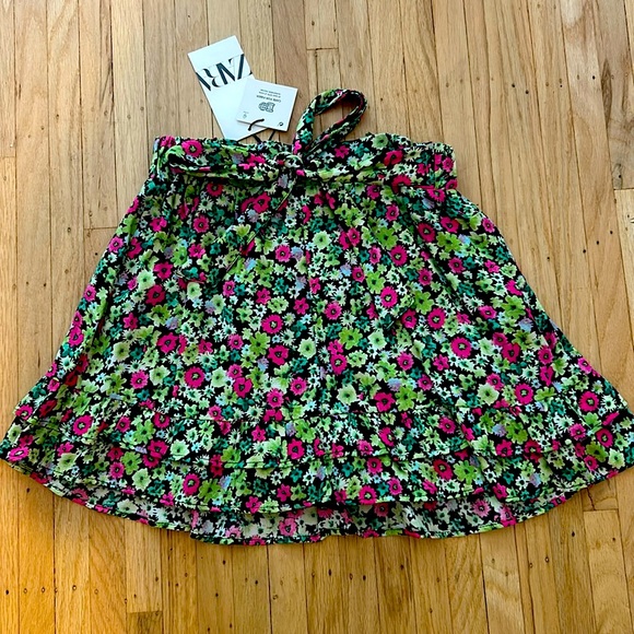 ZARA green, pink, black floral skort (skirt shorts). Small. BNWT - Picture 1 of 5